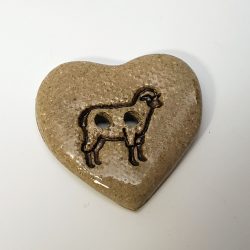 Heart-shaped stoneware sheep button