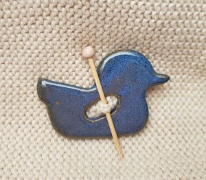 Duckie shawl pin in chambray